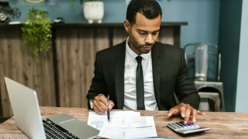 5 Signs Your Business Needs a CFO