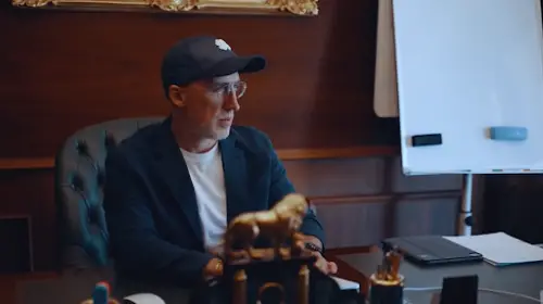 Uri Poliavich leader