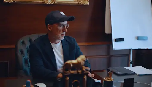 Uri Poliavich leader