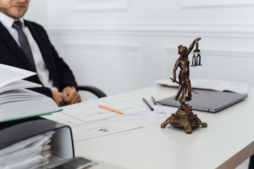 Do and Donts before hiring a law firm
